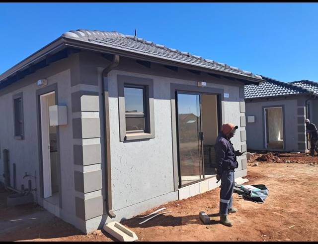 3 BEDROOM HOUSE FOR SALE IN WINDMILL PARK